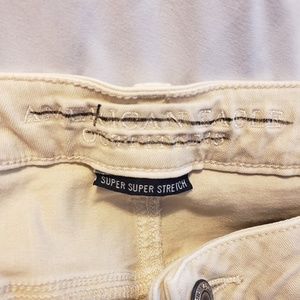 American Eagle cream skinny Jeans size 20